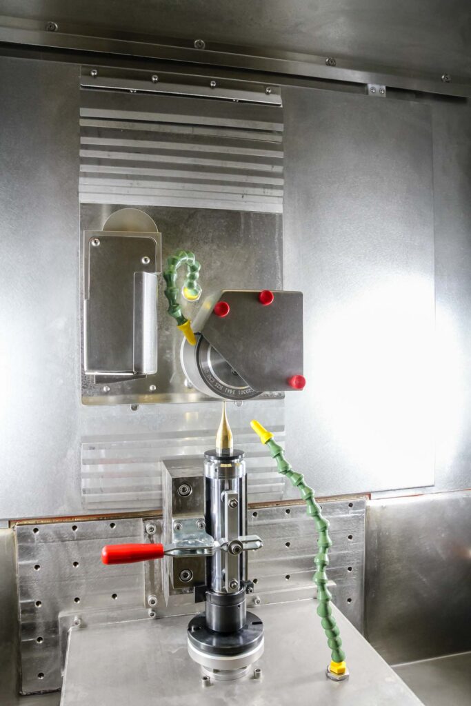 Rondiermaschine CG 322V - dama technologies ag